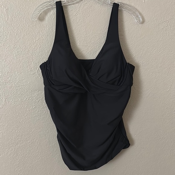 Women’s Catalina Tankini Swim Top, Black, 1X 16W - Picture 1 of 6